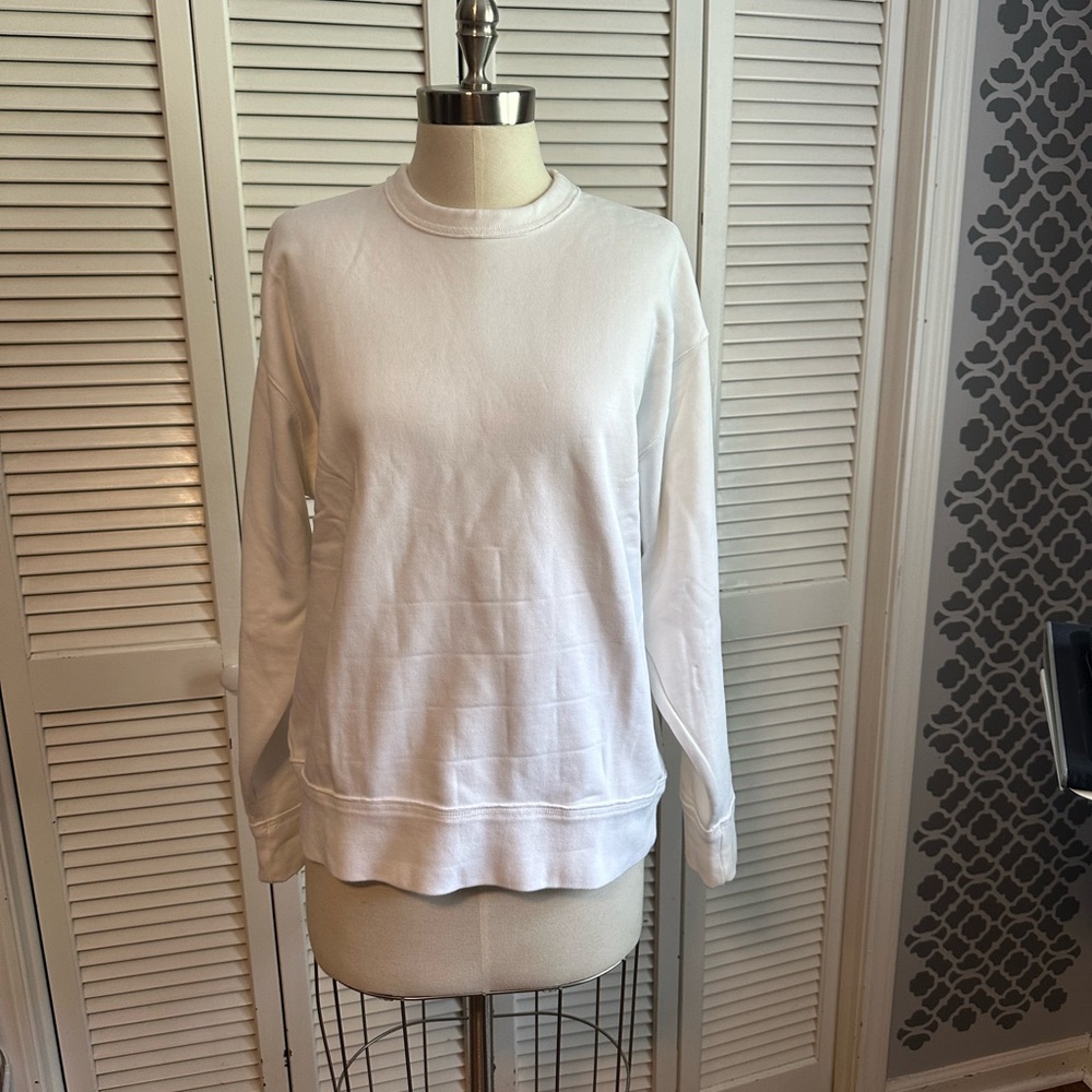 White pullover sweatshirt - Picture 1 of 6